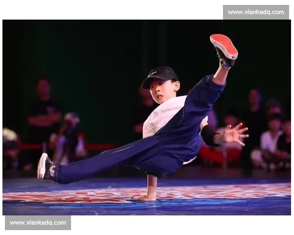 霹雳舞赛场:当街舞碰撞中国功夫,上演热血 “功夫对话”